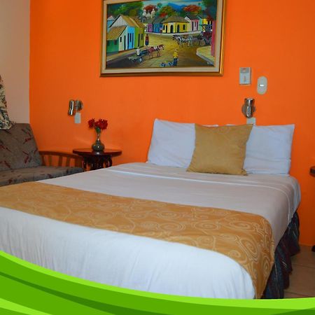Hotel Y Apartments Los Cisneros Managua Exterior photo