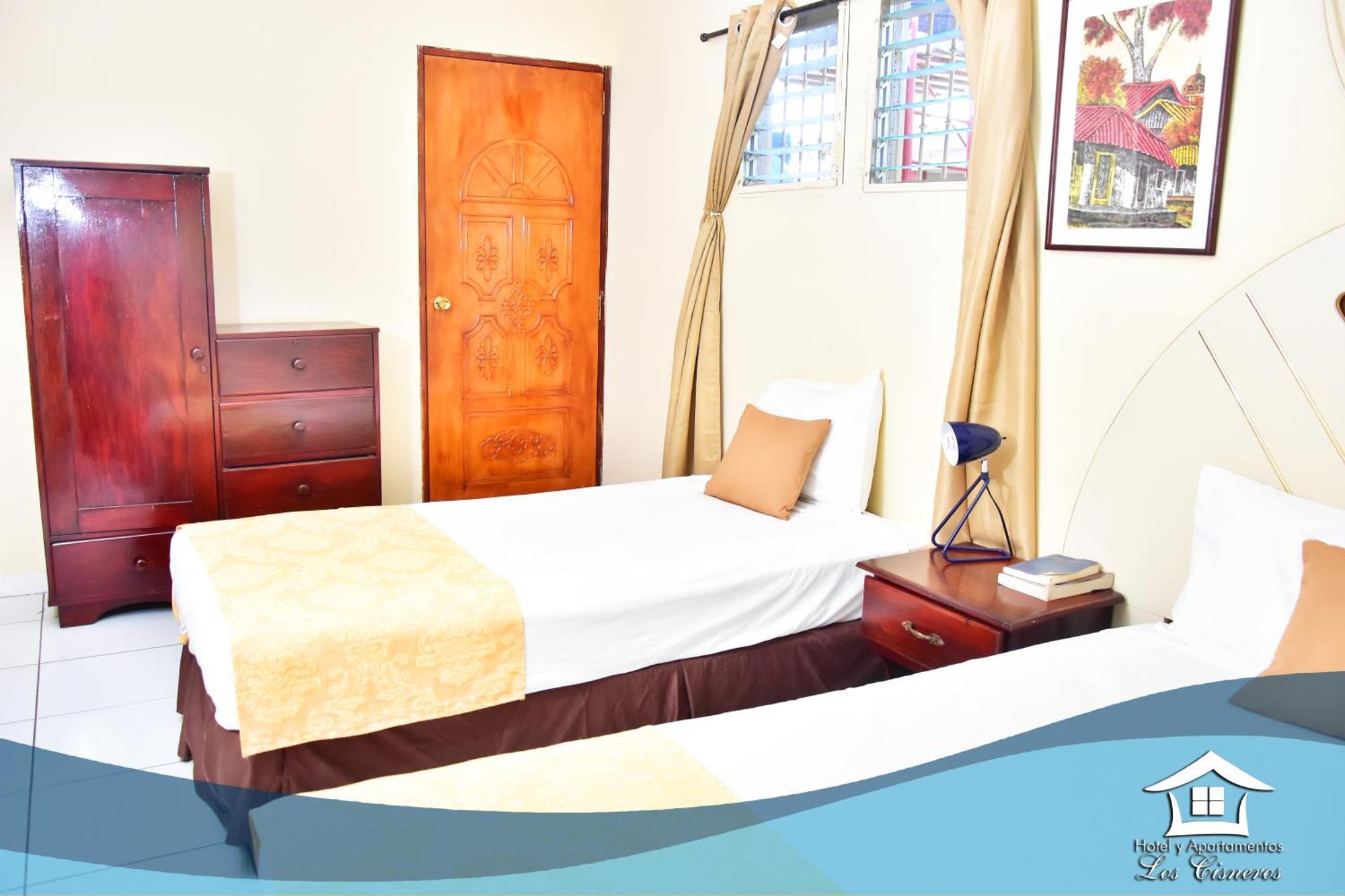 Hotel Y Apartments Los Cisneros Managua Room photo
